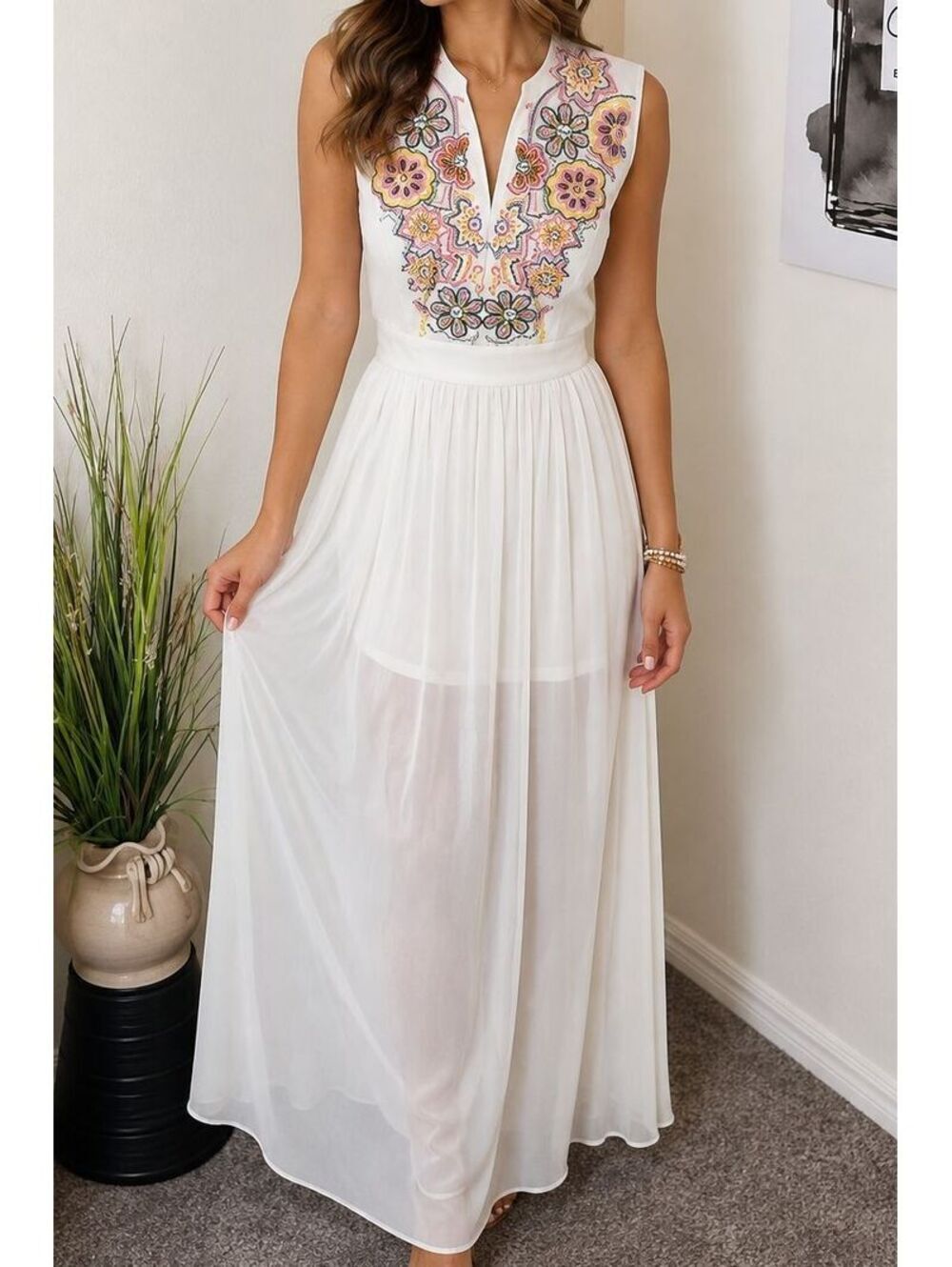 XOXO White Embroidered High Low Maxi Dress Women's Medium Boho Floral Sleeveless